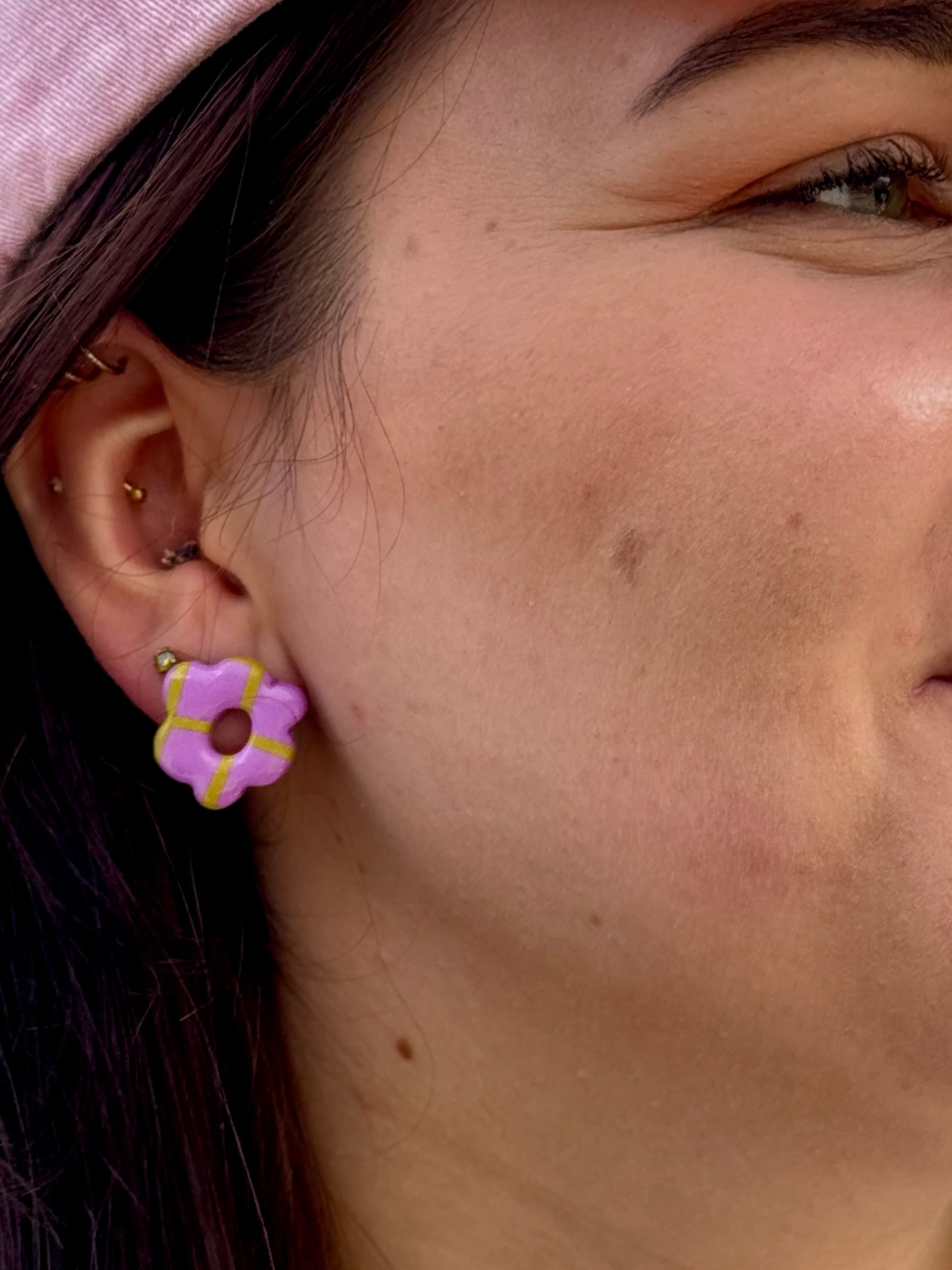 Vivid Bloom | Statement Ohrringe aus Polymer Clay | Lila & Grün | Creative Studio Anni