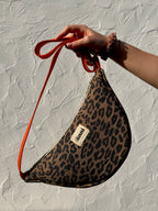 Handgemachte Umhängetasche (small) | Leo | Upcycling | Einzelstück von Creative Studio Anni