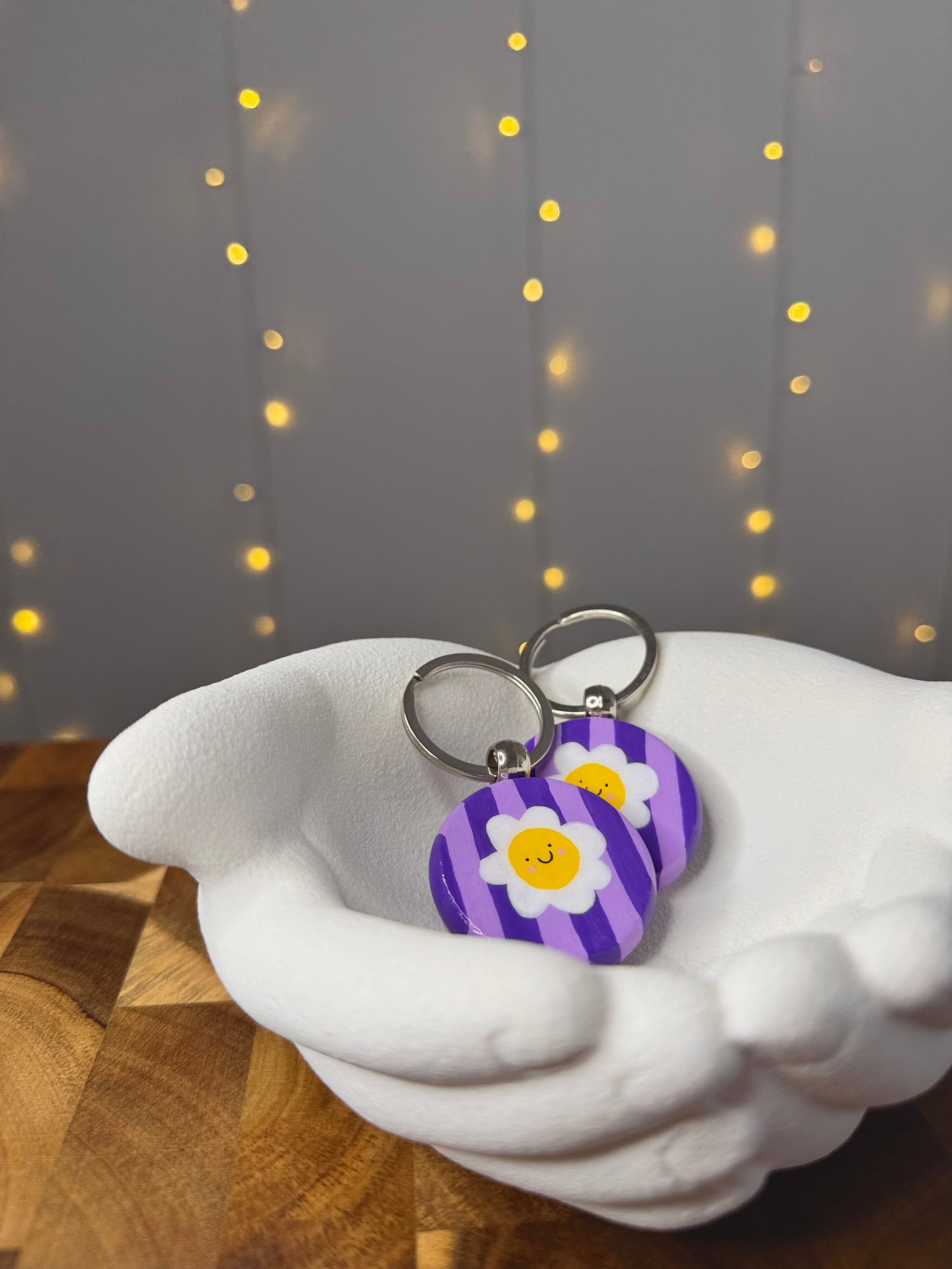 Liebevoll handbemalter Holz-Schlüsselanhänger | verschiedene Designs | versiegelt | kleine Stückzahl