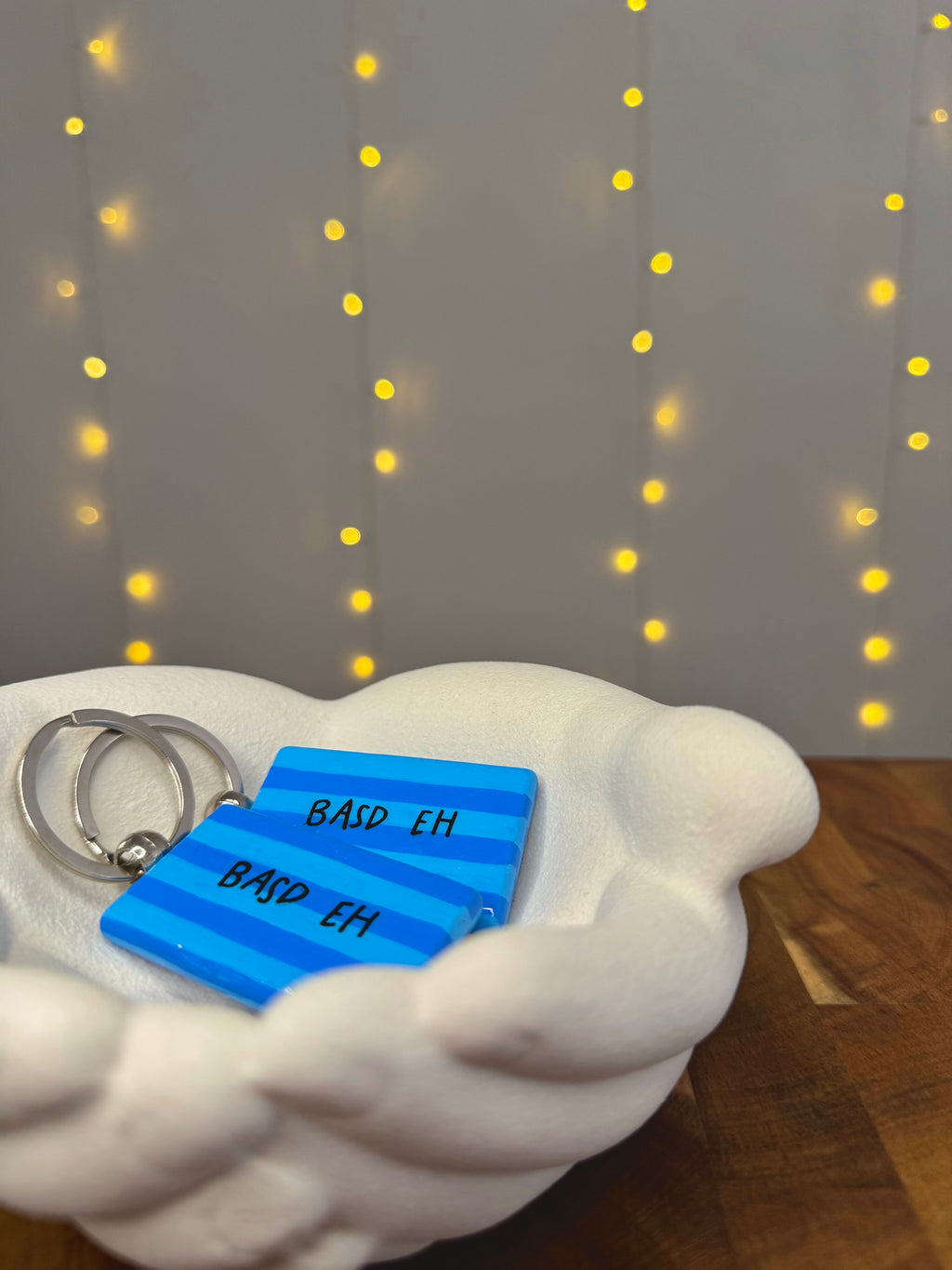 Liebevoll handbemalter Holz-Schlüsselanhänger | verschiedene Designs | versiegelt | kleine Stückzahl