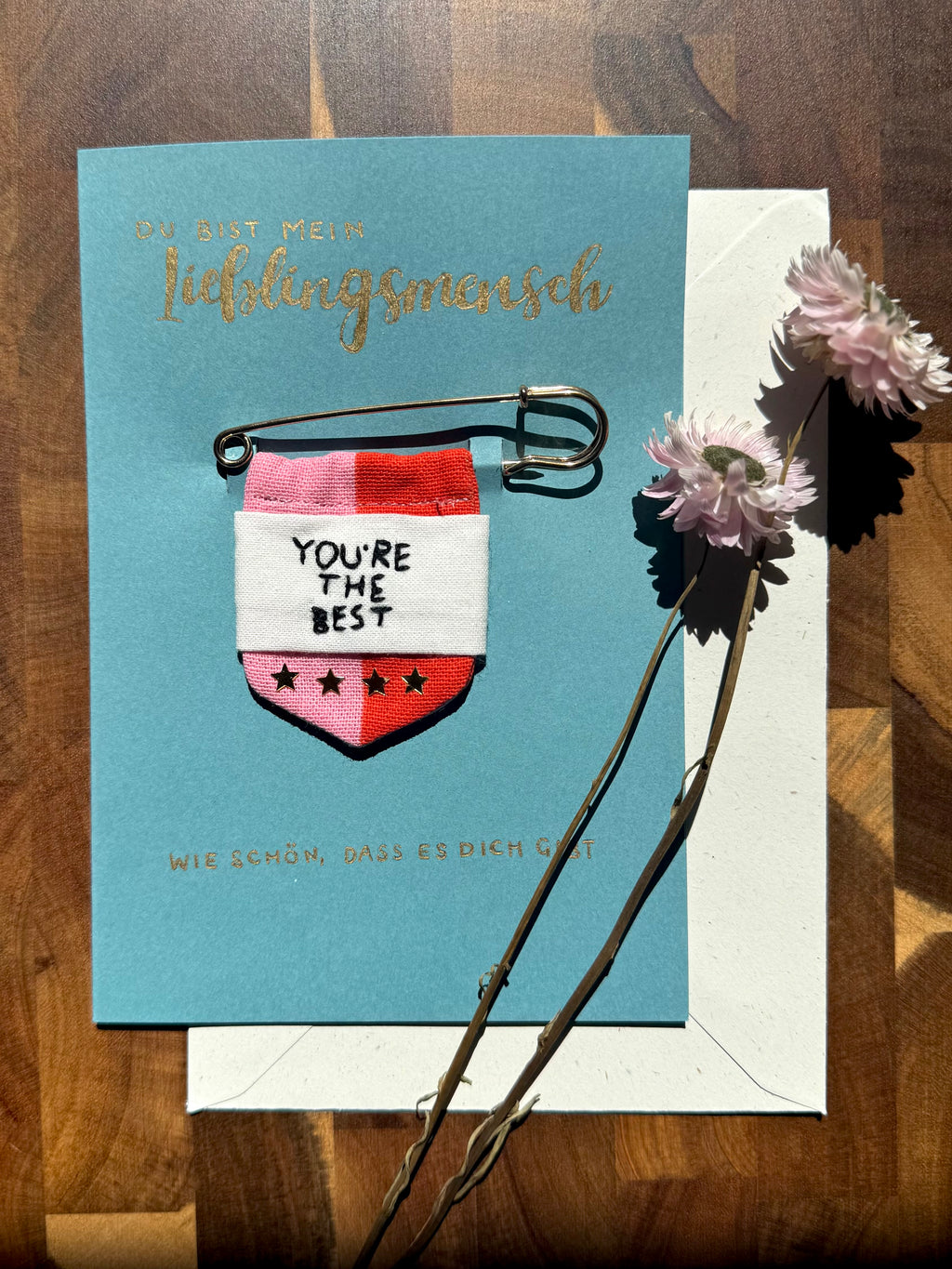 Lieblingsmensch – the best | Handbemalte Grußkarte mit Abzeichen, Umschlag & Einleger für Geburtstage und besondere Momente | B6 Format