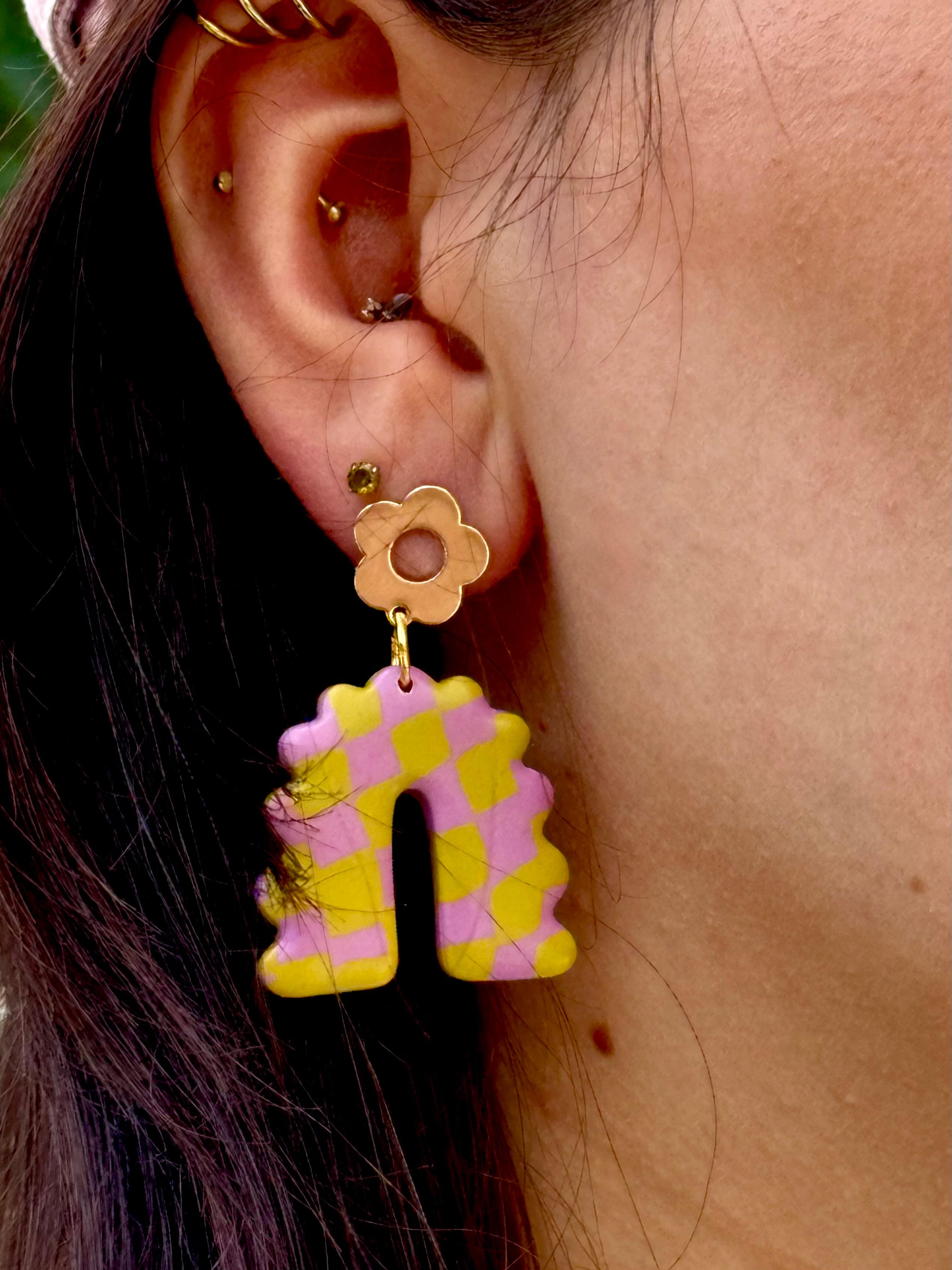 Vivid Bloom | Statement Ohrringe aus Polymer Clay | Lila & Grün | Creative Studio Anni