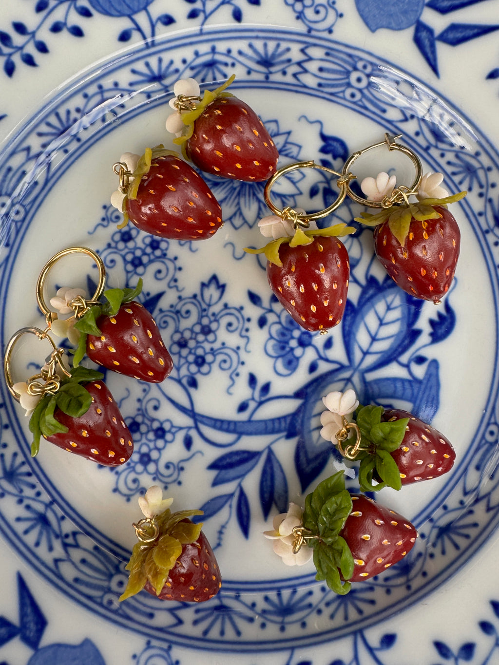 Strawberries | Statement Ohrringe aus Polymer Clay | Creative Studio Anni